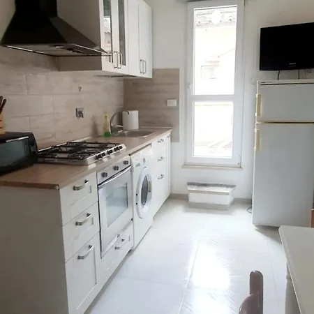 Διαμέρισμα La Terrazza Sul Cortile Έμπολι